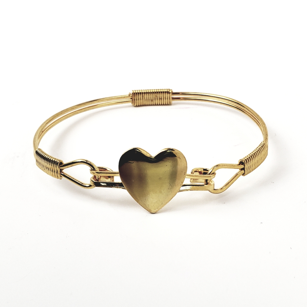 Womens Gold Tone Heart Bracelet